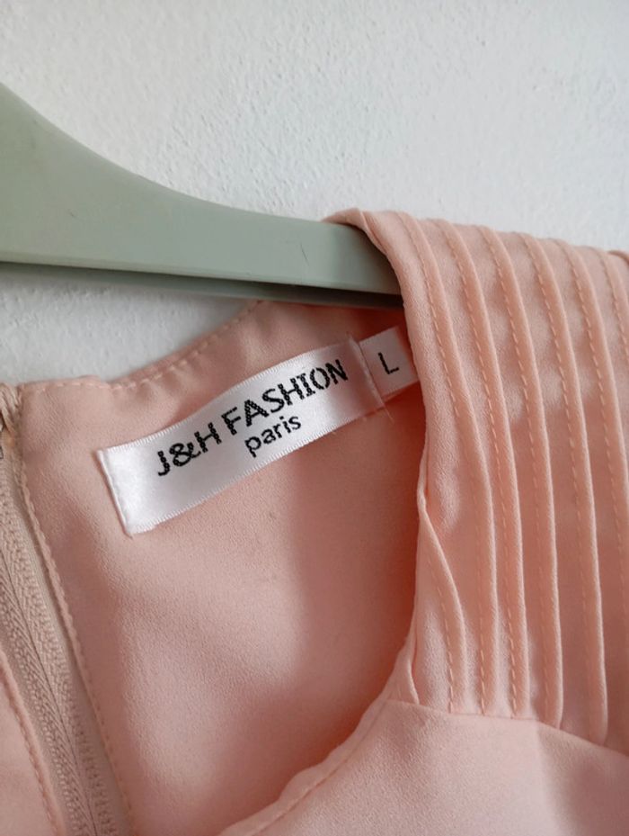 Robe couleur saumon - photo numéro 4