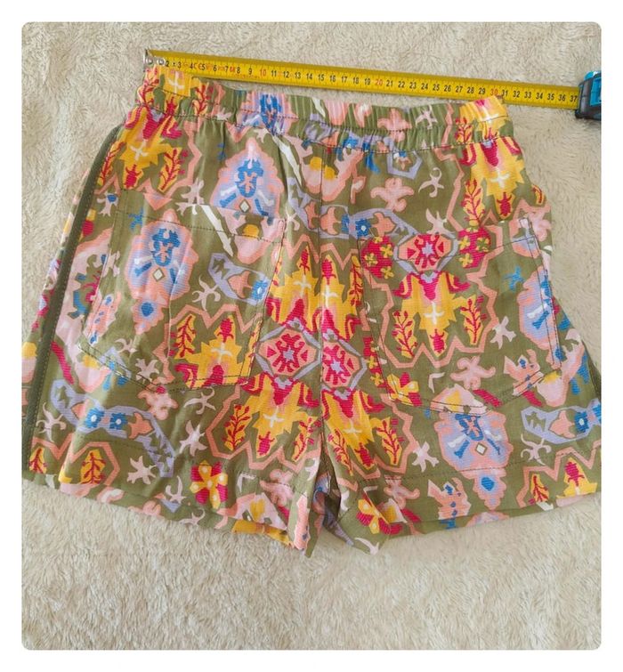 Short Zara neuf - 34 - photo numéro 2