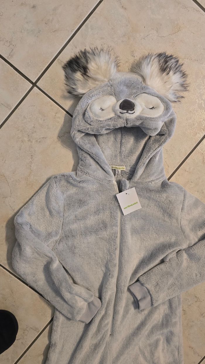 (Neuf non porté) 🏷🥰😍🩷 surpyjama 10 ans fille 🩷😍🥰.(ferme) - photo numéro 2