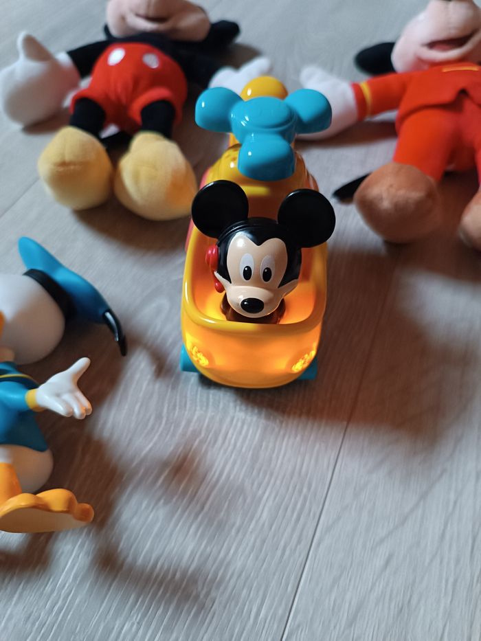 Peluche/figurine+voiture Mickey - photo numéro 2