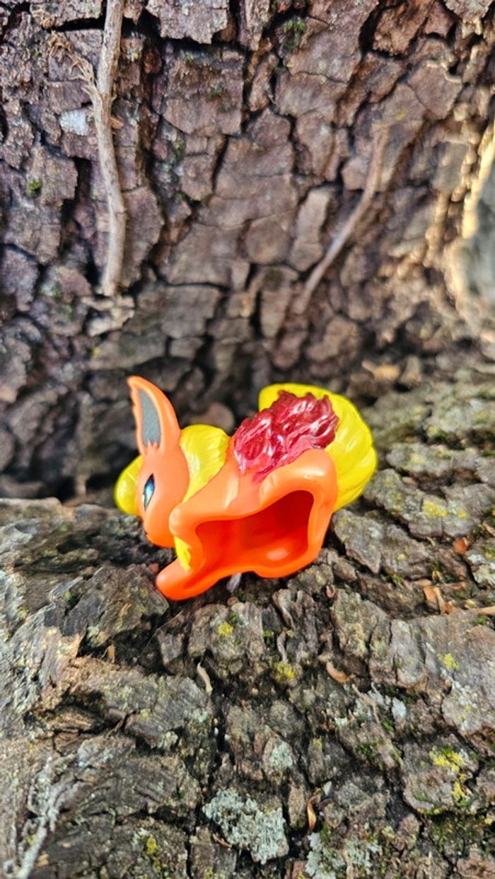 Super figurine Pokemon Nintendo finger puppet pyroli - photo numéro 3