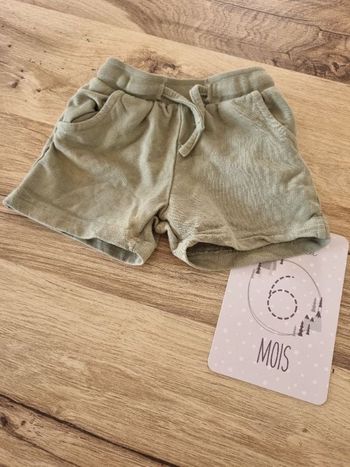 Short bébé 6 mois