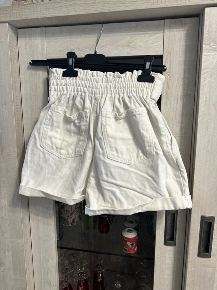 Short blanc mom taille 34 Kiabi - photo numéro 2