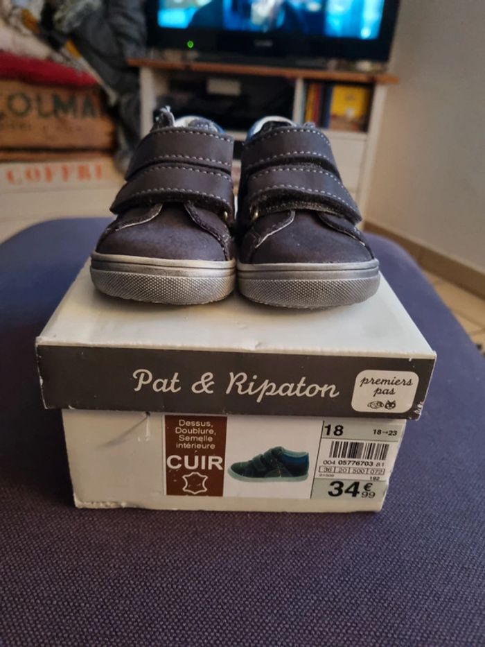 Baskets neuves à velcro tout cuir T18 - photo numéro 2