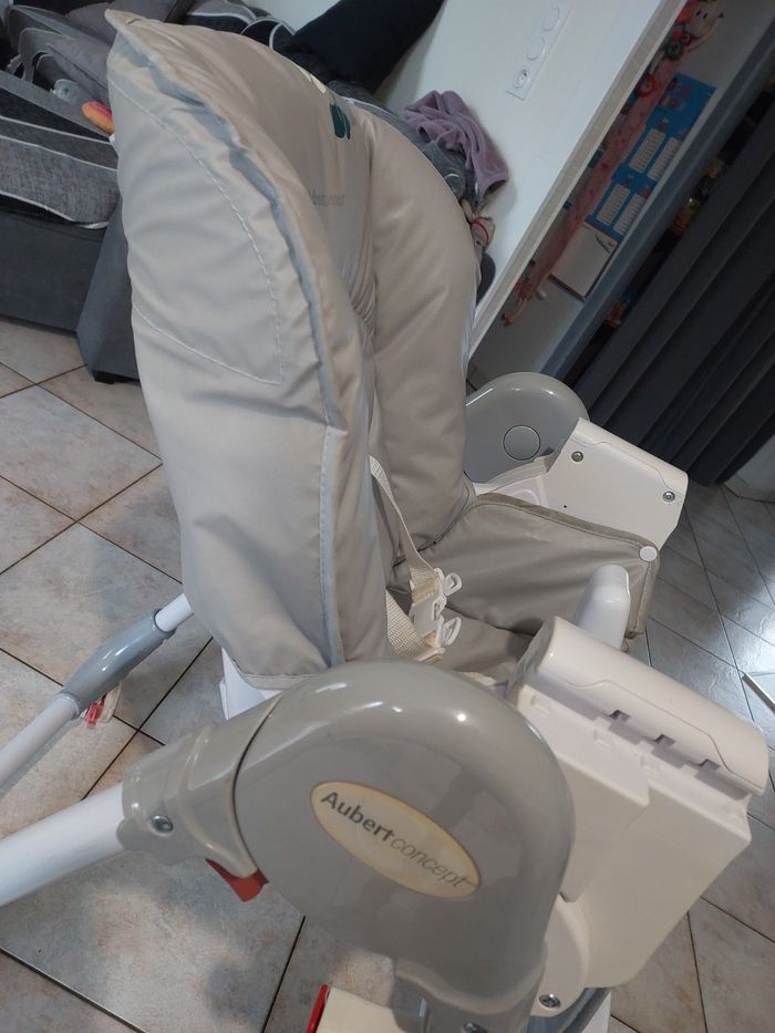 Chaise haute - photo numéro 6