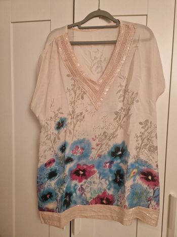 Tunique manches courtes, col V, TU