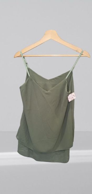 Top , débardeur neuf avec étiquette