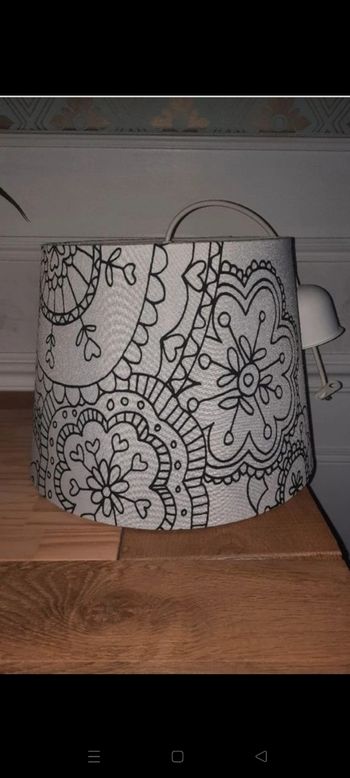 Lustre Ikea blanc et noir 25 cm