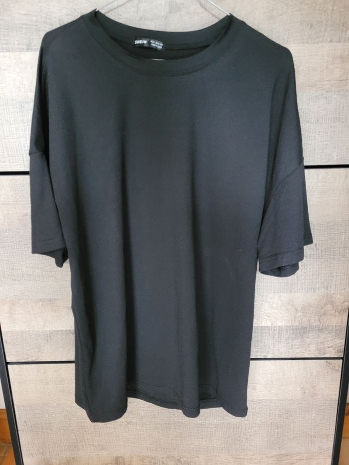 Tee-shirt noir large taille S  Shein