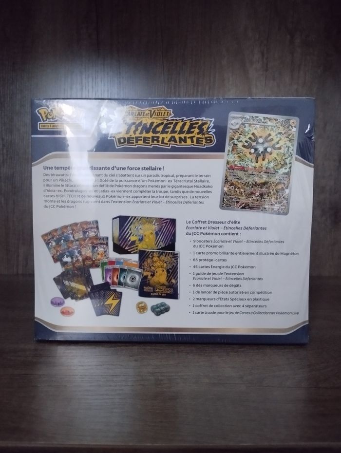 Pokémon 
ETB Écarlate et Violet EV8
Etincelles déferlantes - photo numéro 2