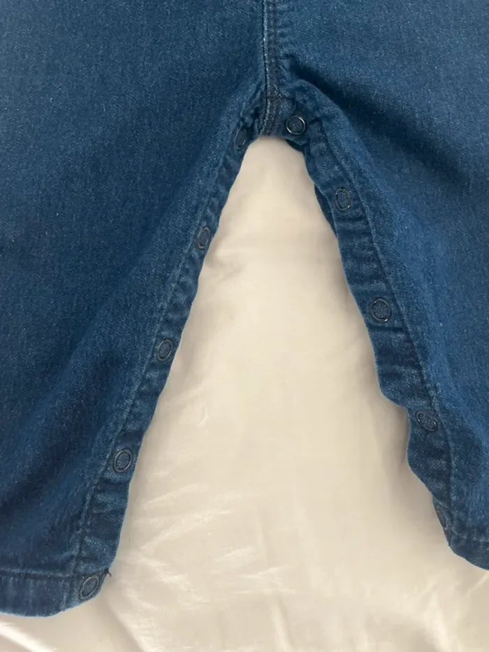 Salopette petit bateau en jeans - photo numéro 4