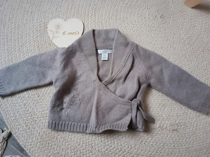 Lot vêtements 6 mois - photo numéro 3