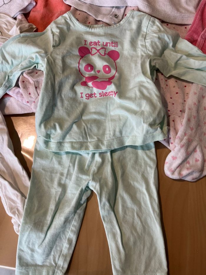 Lot de pyjama 6 mois - photo numéro 2