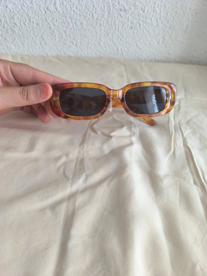 Lunettes de soleil - photo numéro 3