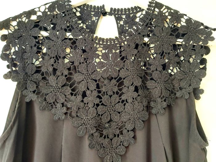 Top FLOERNS noir dentelle - photo numéro 2