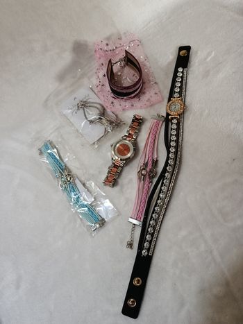 A saisir : beau lot de bijoux ! ( Bien lire merci)