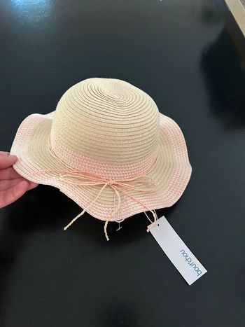 Chapeau neuf bout chou 18 mois