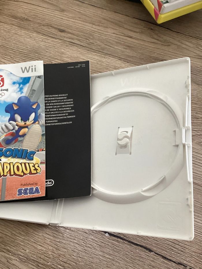 boîte Nintendo wii avec notice mario et sonic aux jeux olympiques Nintendo wii vendu sans le jeu - photo numéro 4