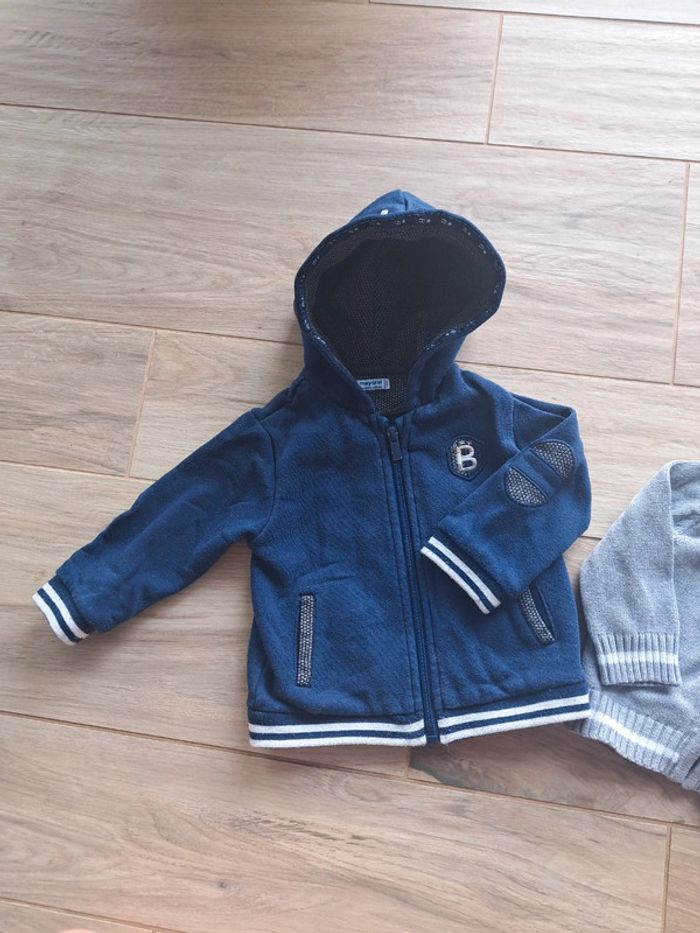 Lot 2 gilet 12 mois - photo numéro 2