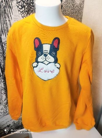 Pull jaune moutarde chien bulldog love enfant inextenso
