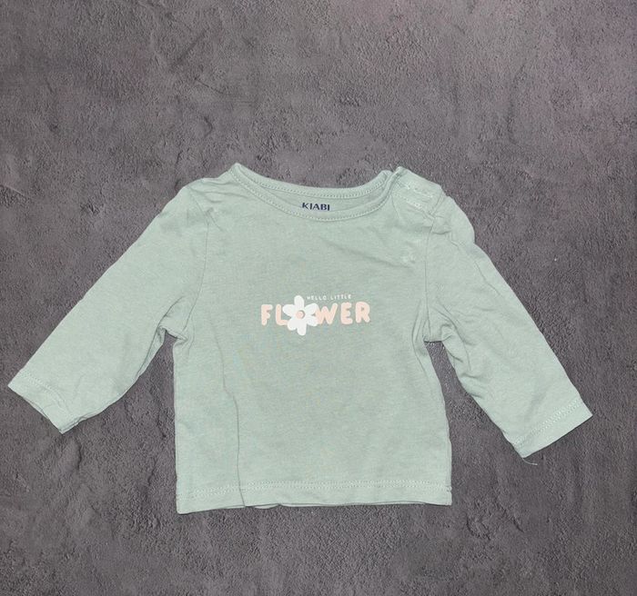 Lot de 4 t-shirt Kiabi / 1 mois / Très bon état - photo numéro 4