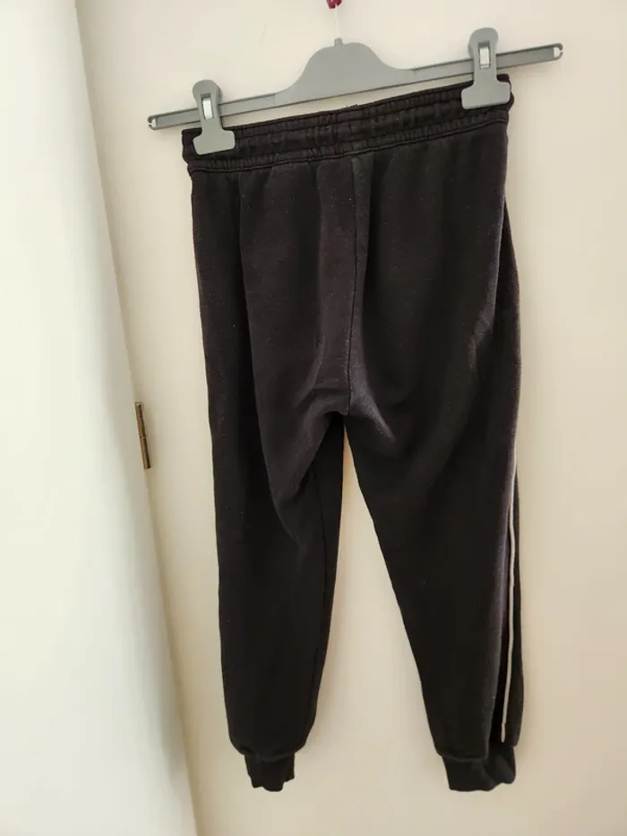 Jogging noir H&M Taille 10 ans - photo numéro 2