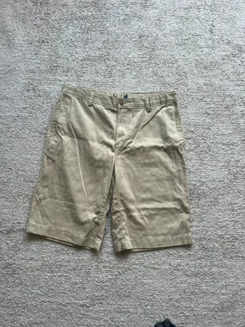 short beige