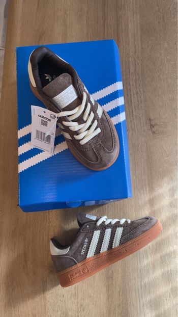 Adidas spezial taille 33