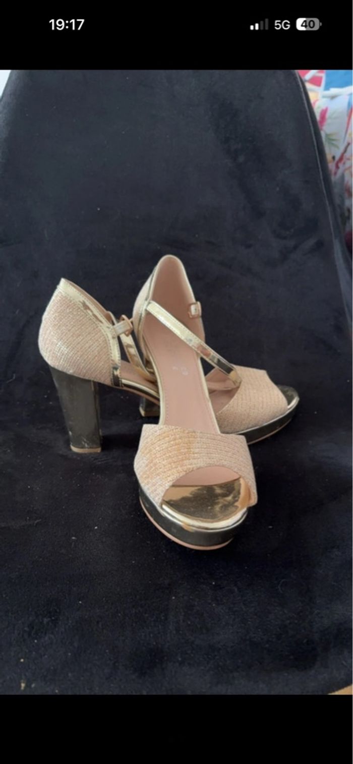 Chaussure femme - photo numéro 4