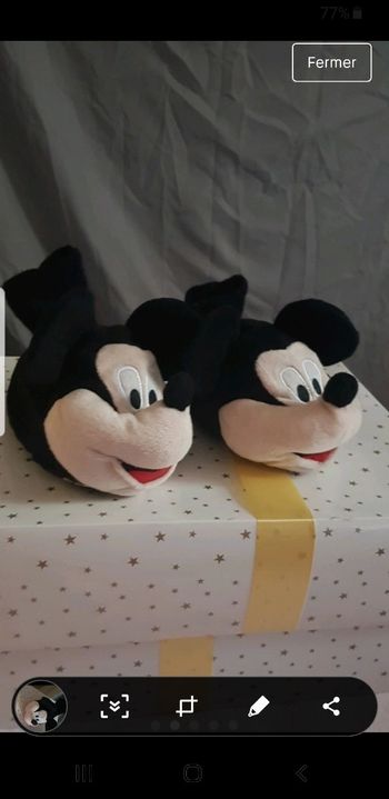 Chaussons chaussettes taille 24 Mickey