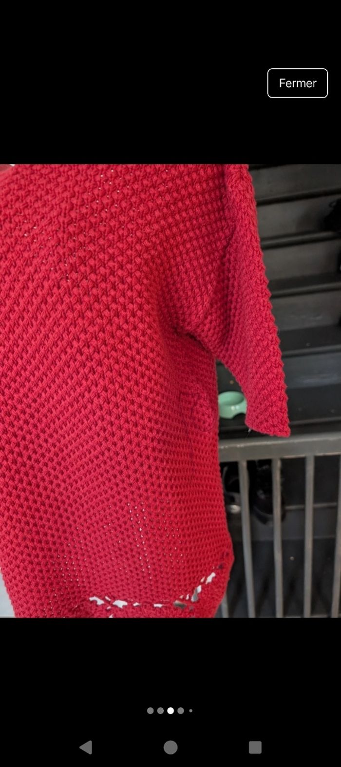 Magnifique pull neuf Naf Naf maille couleur framboise taille 38 en parfait état - photo numéro 3