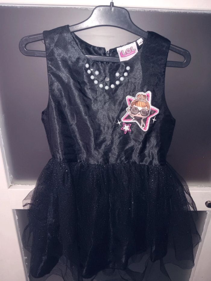 Robe noir LOL 7 ans - photo numéro 1