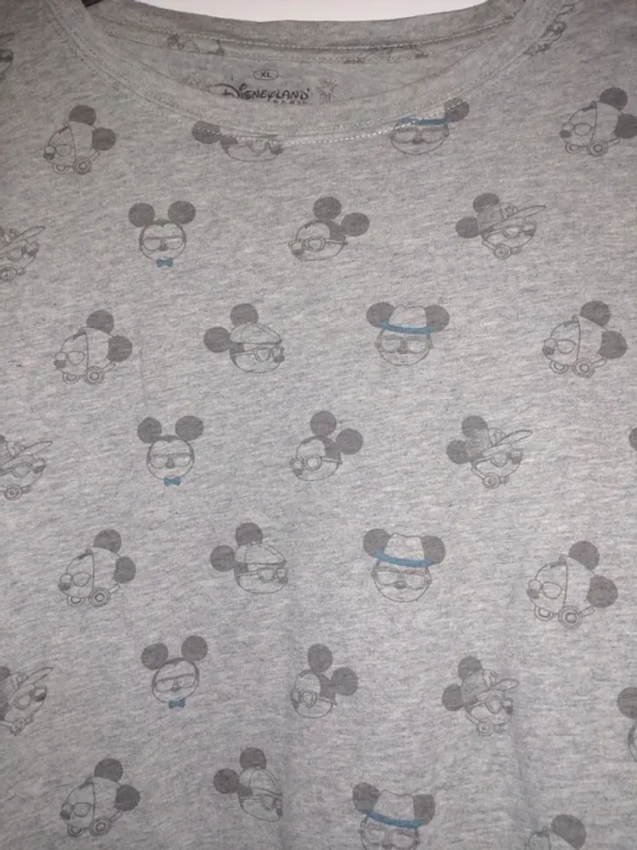 T shirt Disneyland Paris taille XL - photo numéro 2