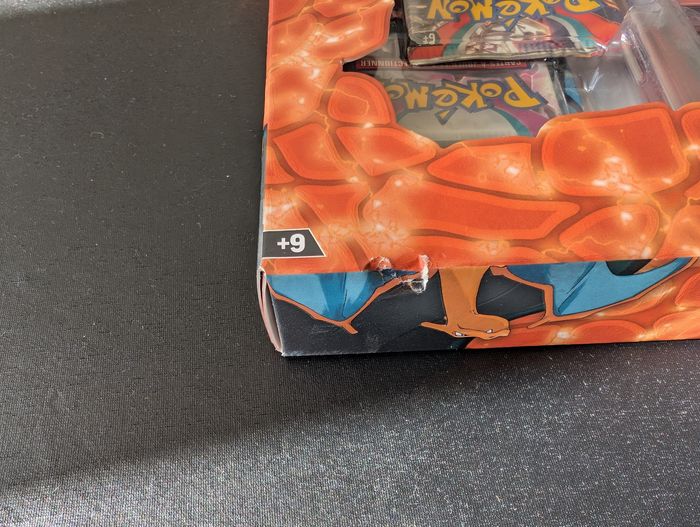 Pokémon coffret collection premium Dracaufeu ex - photo numéro 5