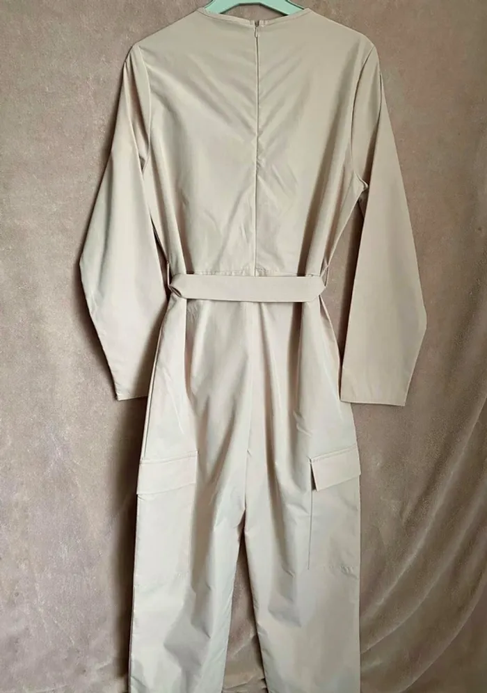 Combinaison T36 Neuve - photo numéro 7