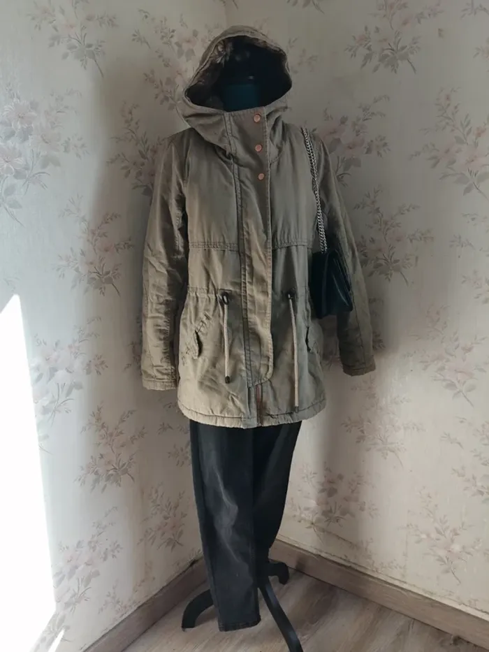 Manteau à capuche beige / kaki fourré avec poches / only / (M) - photo numéro 2