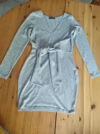 Robe grise