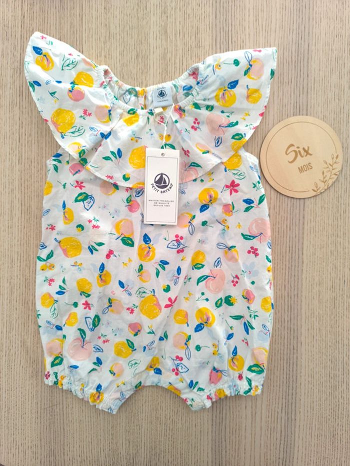 Barboteuse Petit bateau / neuf / taille 6 mois / imprimé fruité multicolores