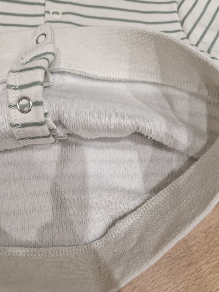 Pull 12mois molletonné à l'intérieur - photo numéro 5