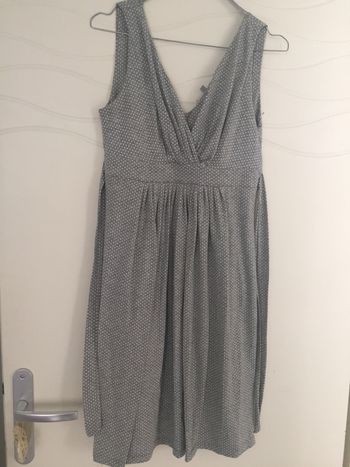 Robe à pois pré maman en très bon état