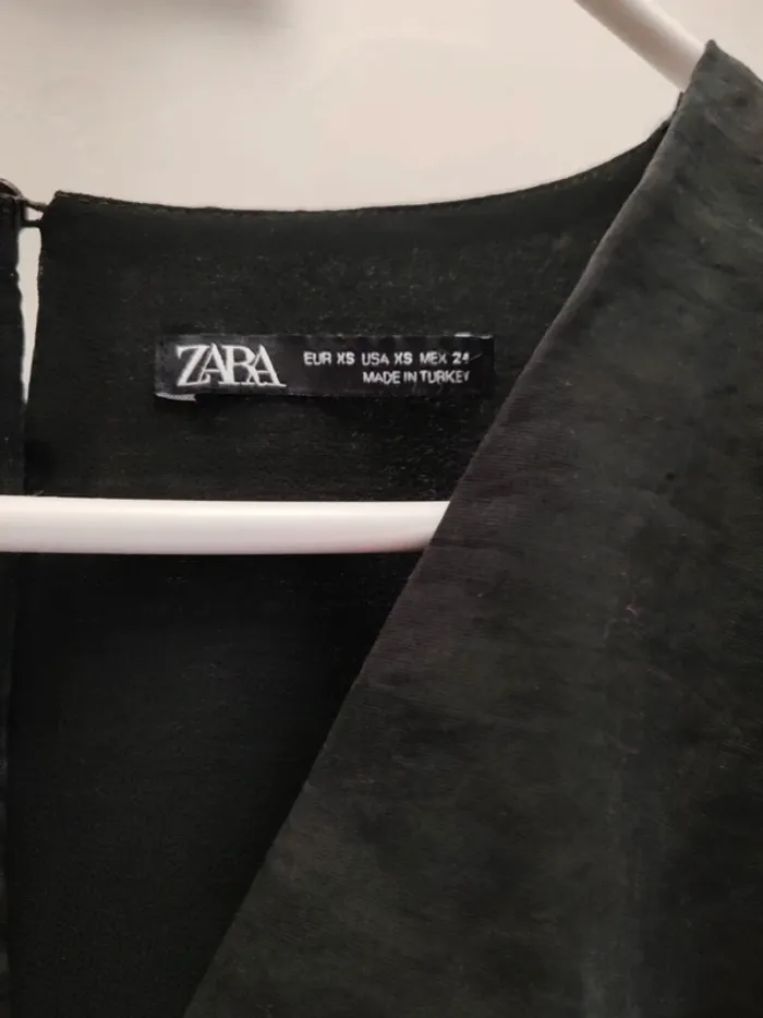 Robe courte Zara taille xs - photo numéro 2