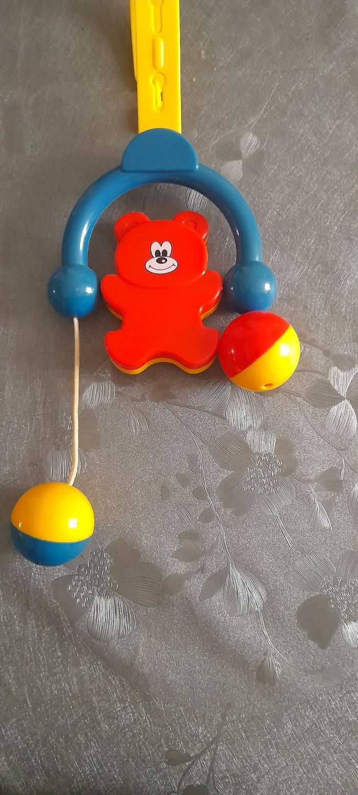 Jouet à accroché - photo numéro 4