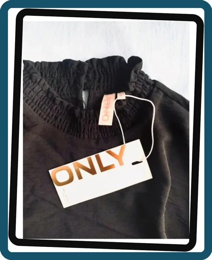 Très jolie blouse noire col cheminée Only T/36 - photo numéro 8