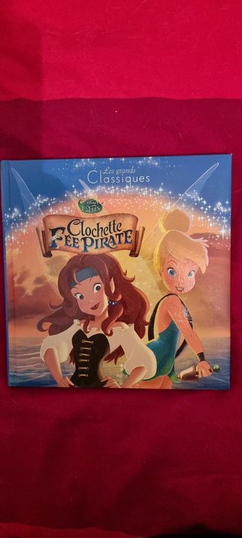 Livre clochette et la fée pirate