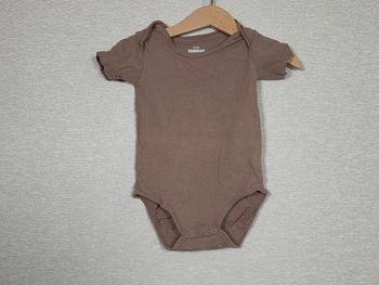 Bodie manche courte marron zeeman 74-80cm