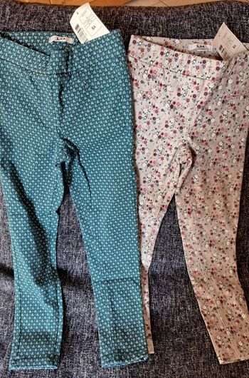 Pantalons taille 08 ans neufs avec étiquettes