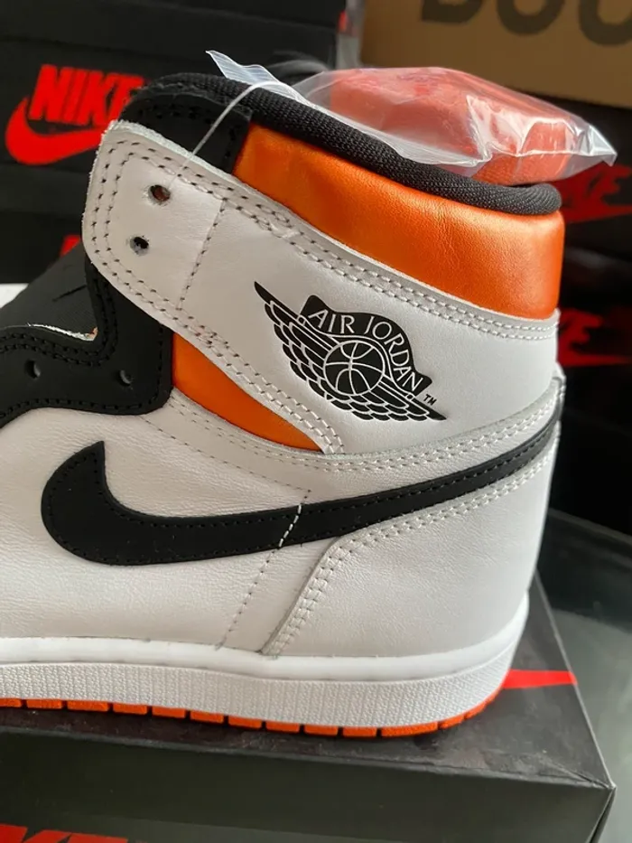 Jordan 1 high retro orange vif - photo numéro 15