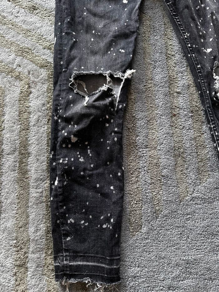 Jean destroy troué effet tâches de javel - photo numéro 2
