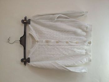 Gilet fille blanc fine maille boutons