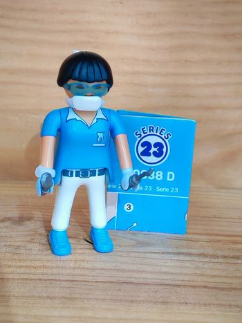 Playmobil figure série 23 dentiste